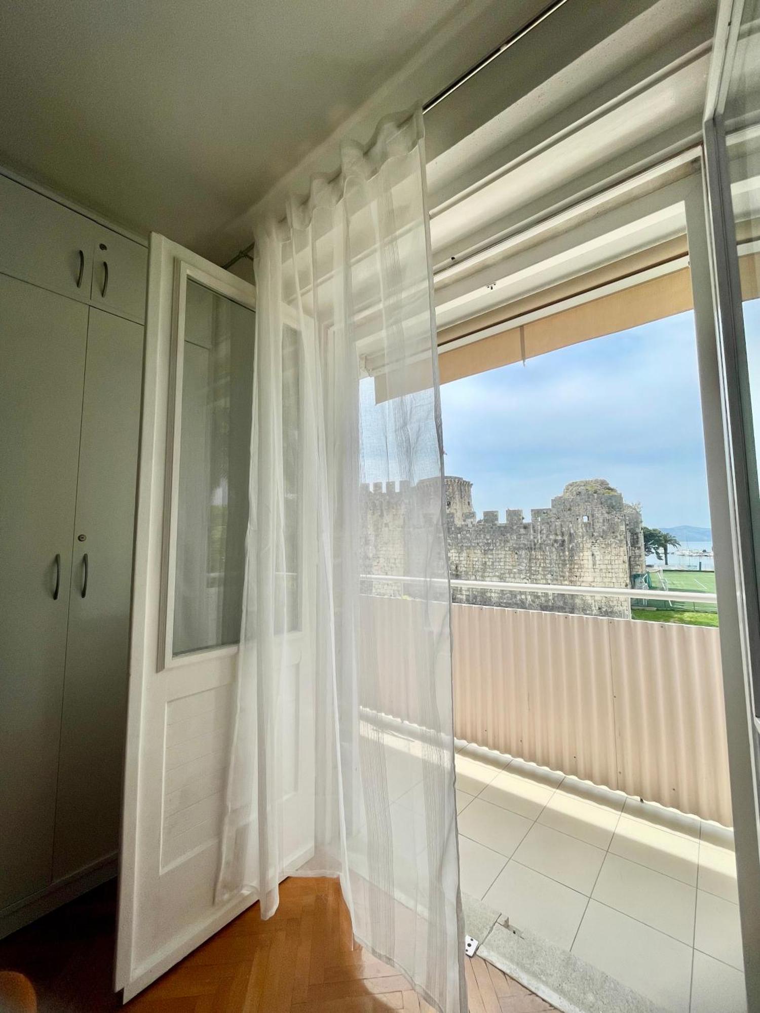 Dinka Old Town Apartment With Sea View Τρογκίρ Εξωτερικό φωτογραφία